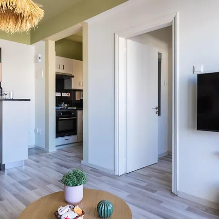 Mori 1-br By Makenzy