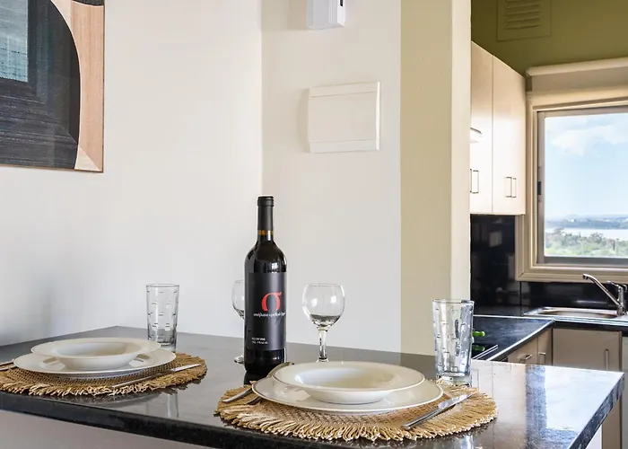 Mori 1-br By Makenzy *