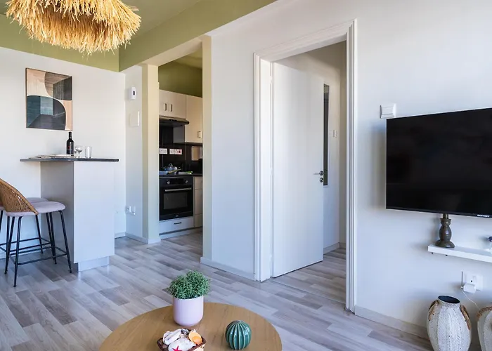 Mori 1-br By Makenzy