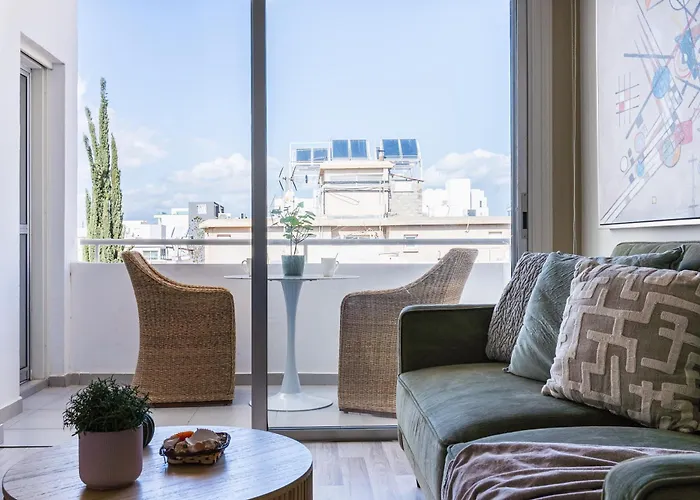 Apartment Mori 1-br By Makenzy